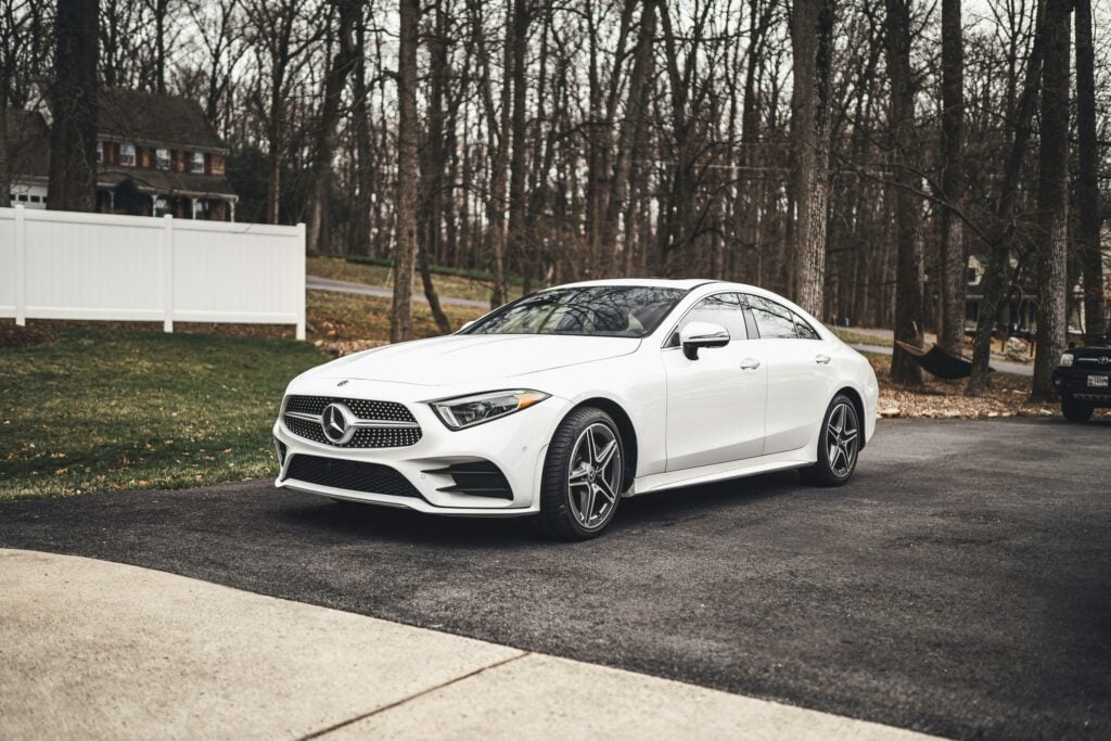 M-BENZ C300 賓士二手汽車熱門首選